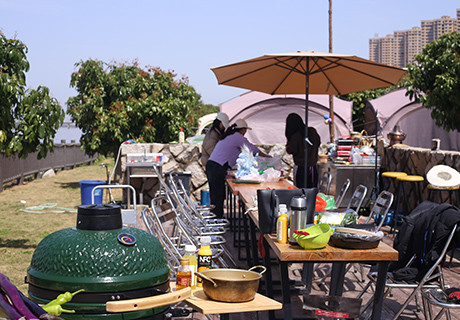 Les fabricants EGGKAMADO sont vraiment une grande famille